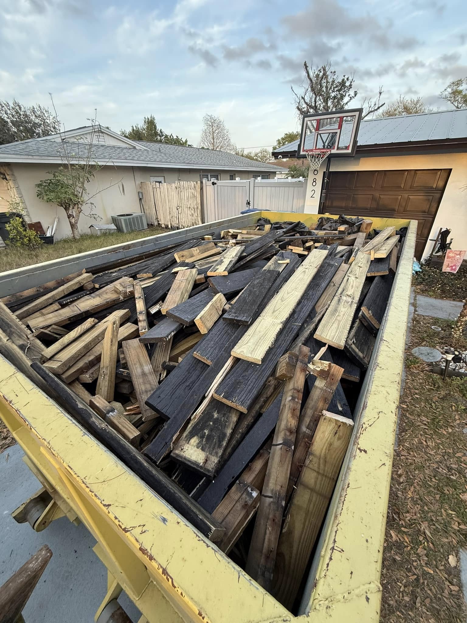 Home renovation dumpster rental service in Orlando FL